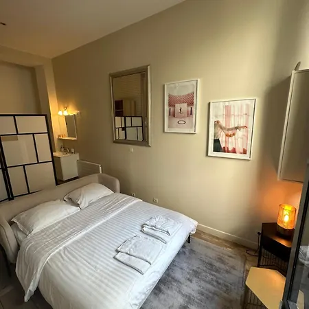 Canal Saint Martin Lägenhet *