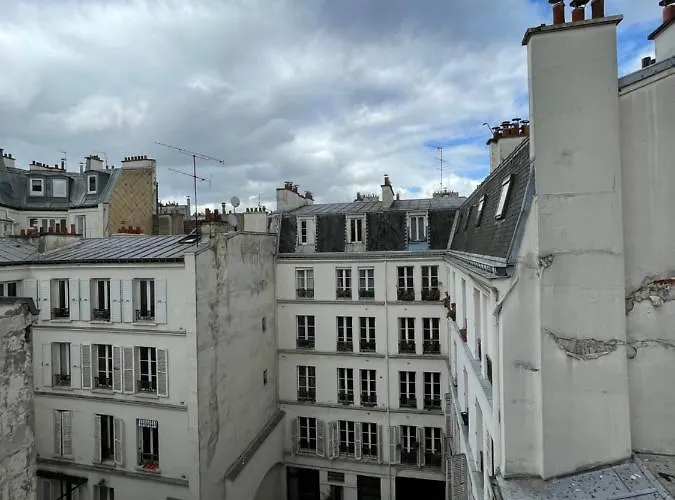 Canal Saint Martin アパート *