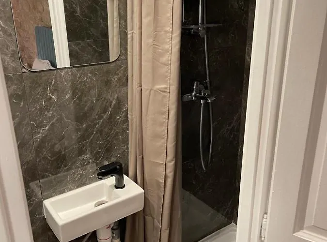 Canal Saint Martin アパート パリ