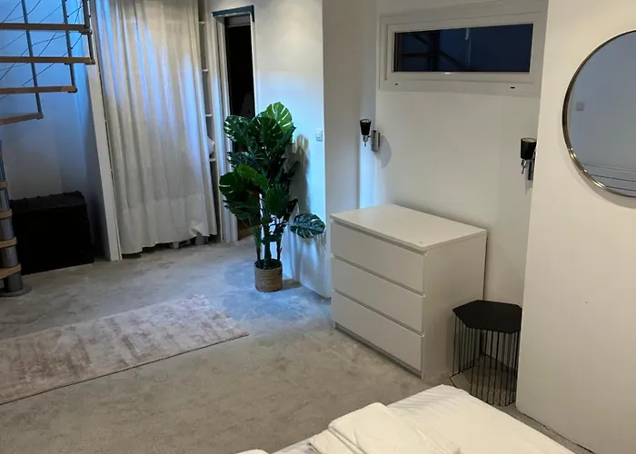 Canal Saint Martin アパート パリ