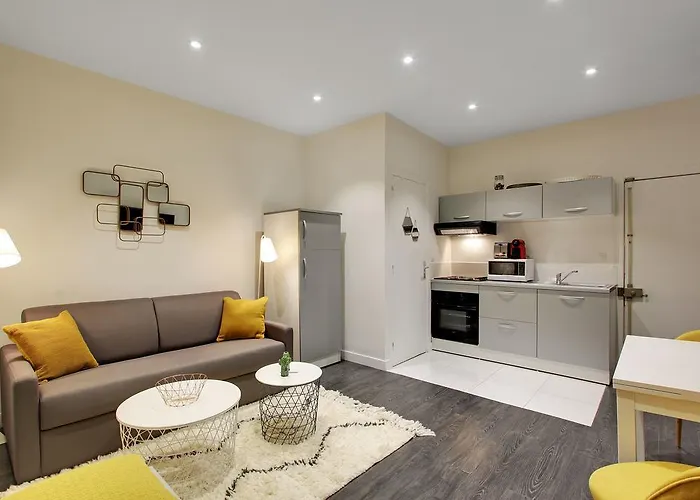 アパート Canal Saint Martin パリ