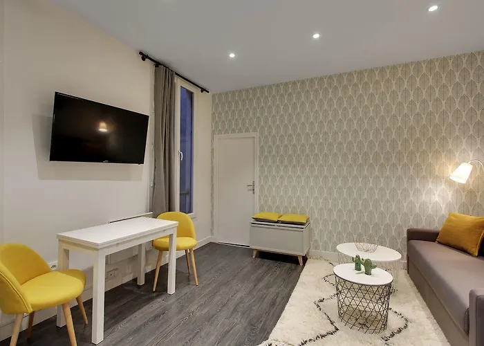 Canal Saint Martin パリ