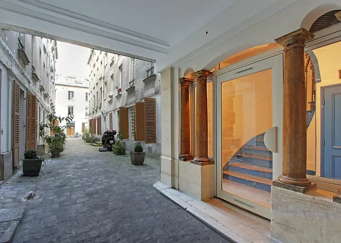 Canal Saint Martin アパート パリ