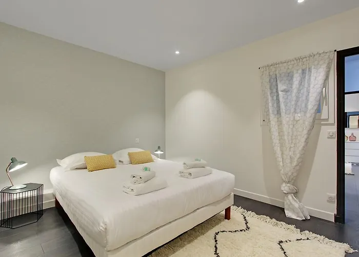 Canal Saint Martin アパート