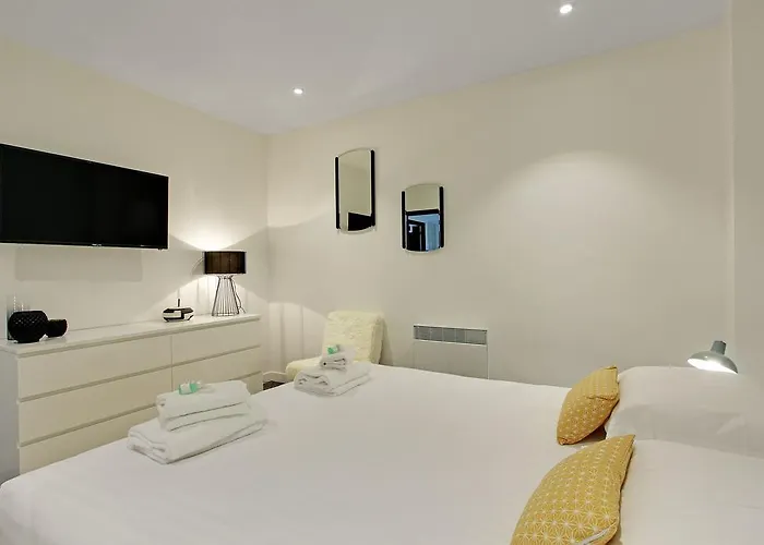 Canal Saint Martin アパート パリ