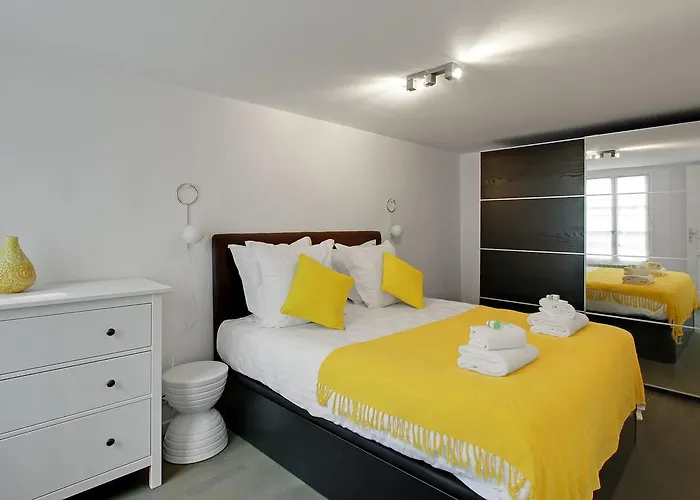 アパート Canal Saint Martin パリ