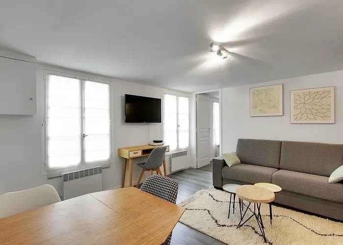 Canal Saint Martin アパート