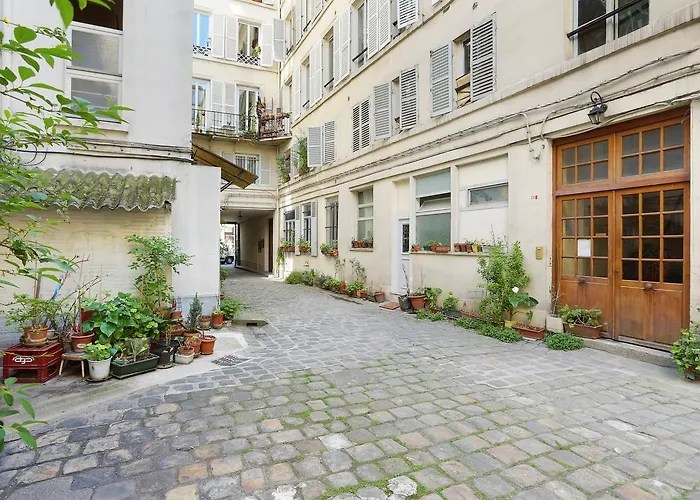 Canal Saint Martin アパート